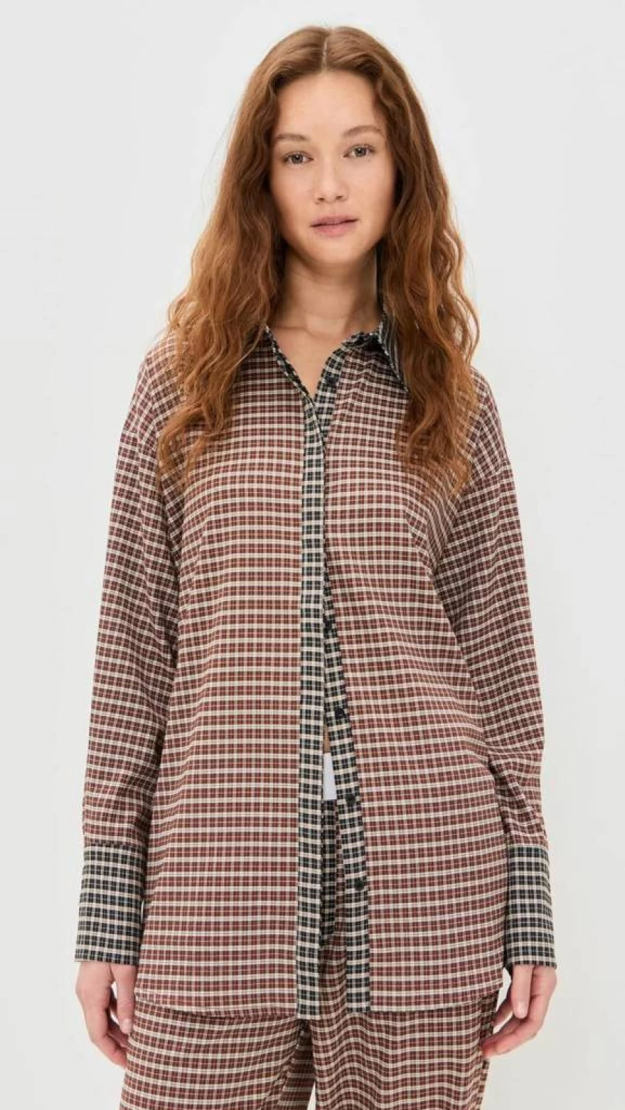 Lioness Women's Oversized Boyfriend Shirt - Stylish Comfort Fit Long Sleeve Top