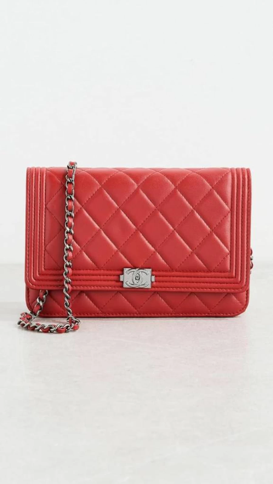 Chanel Pre-Owned Women's Boy Chain Wallet Bag Vintage Luxury Handbag