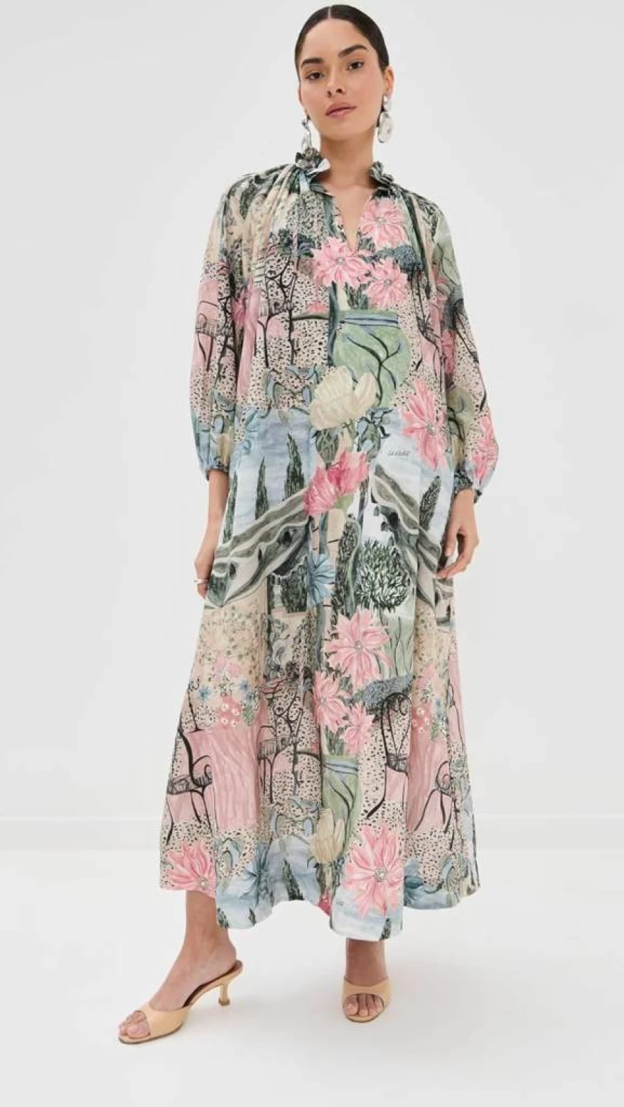 Isla & White Women's Pascale Dress - Elegant Flowy Summer Dress with Floral Print