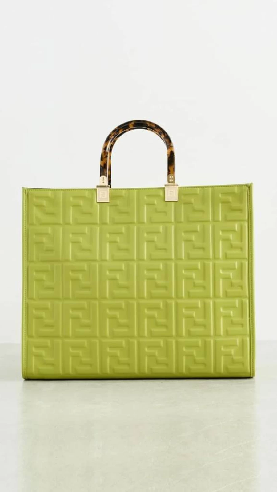 Fendi Medium Sunshine Shoulder Bag Women's Calfskin Leather Pre-Owned Two-Way Handbag