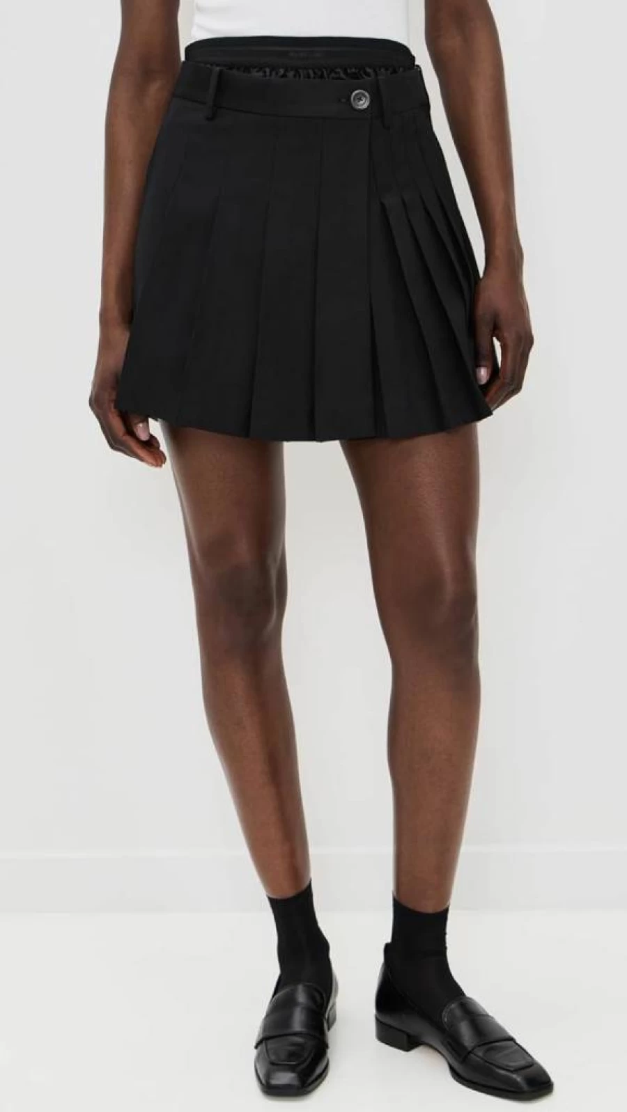 Helmut Lang Women's Natura Pleated Skirt Shorts Hybrid High-Waisted Fashion