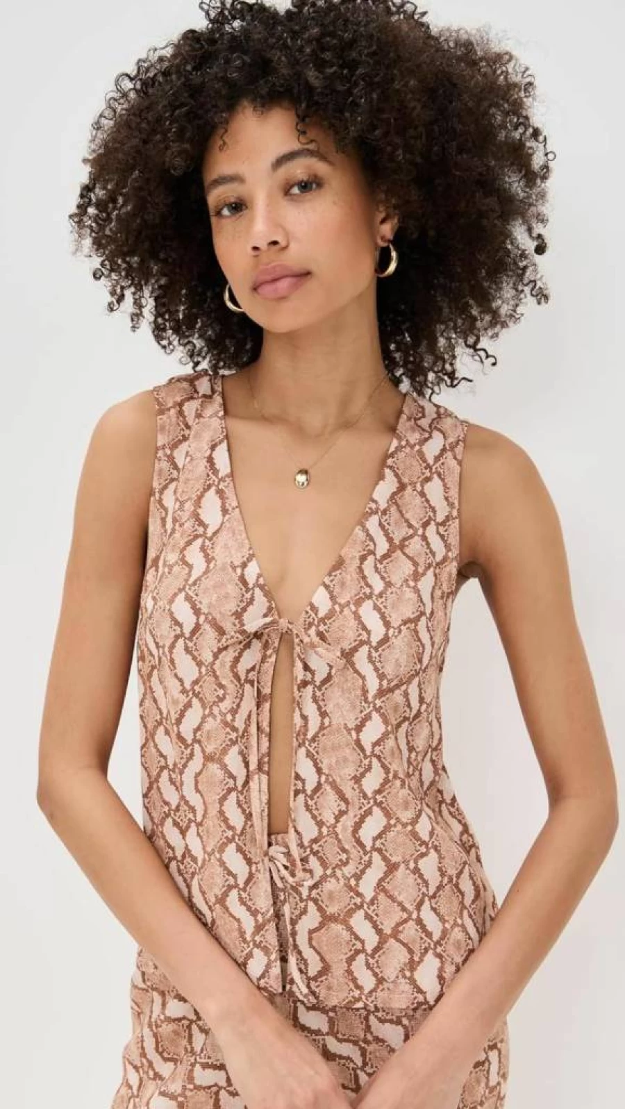 MINKPINK Women's Koa Tie Front Top - Stylish Casual Blouse for Women