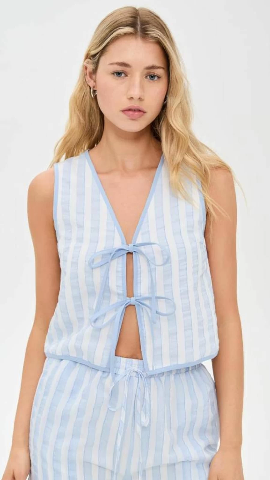 Line & Dot Women's Kamari Tie-Detail Blouse - Stylish & Elegant Tied Top