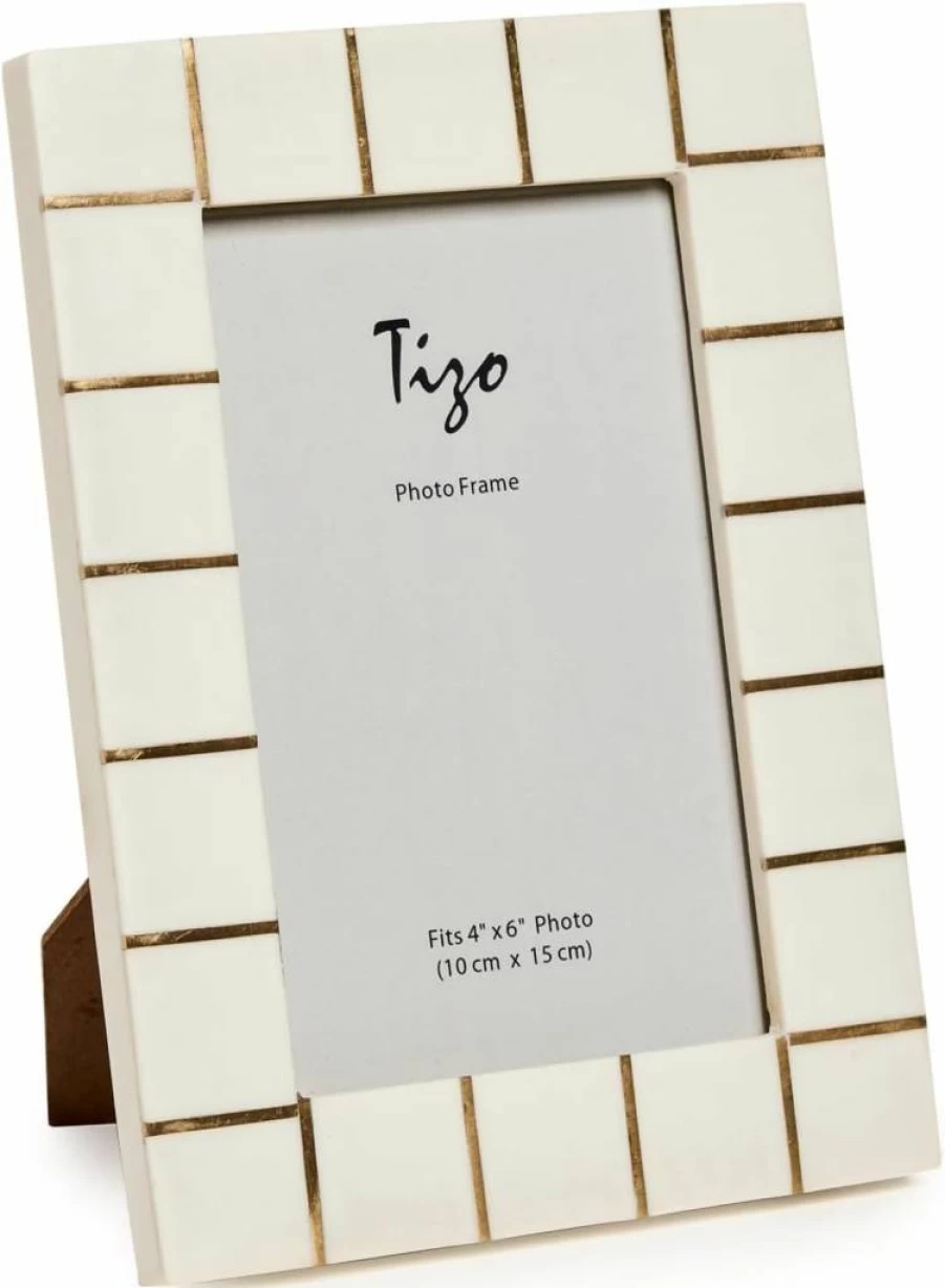 Tizo Design 4x6 Women's Photo Frame - Elegant Picture Frame for Women, Gift for Her, Wall or Tabletop Display