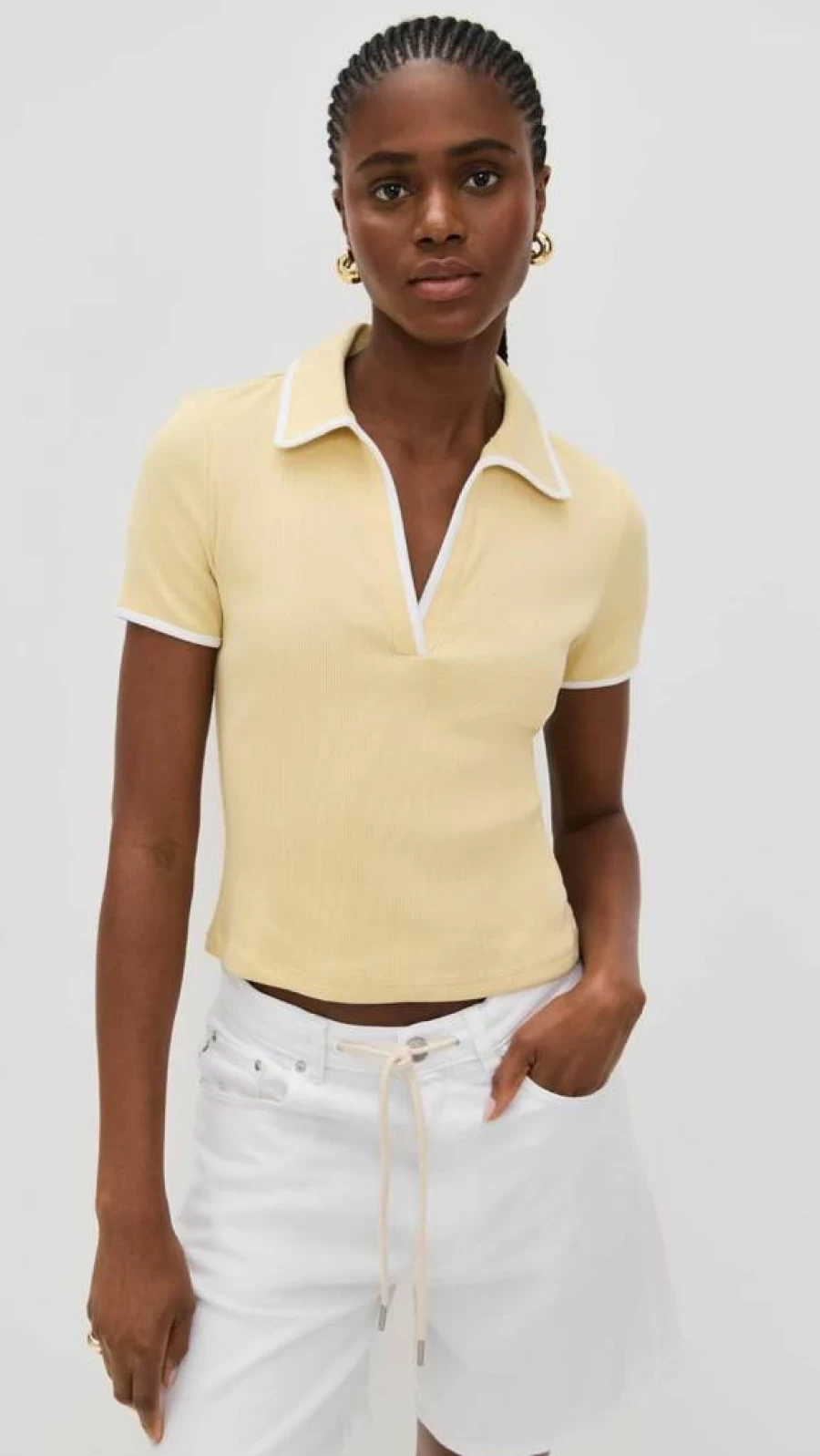 Veronica Beard Kearney Tee for Women with Contrast Piping - Stylish Jean Top