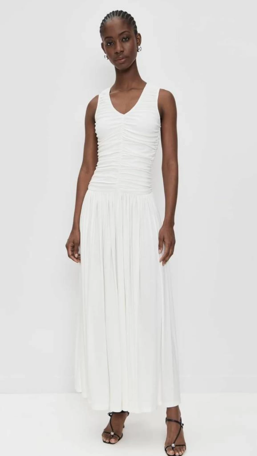 Madison the Label Women's Leslie Maxi Dress - Flowy Long Summer Dress with Bohemian Print