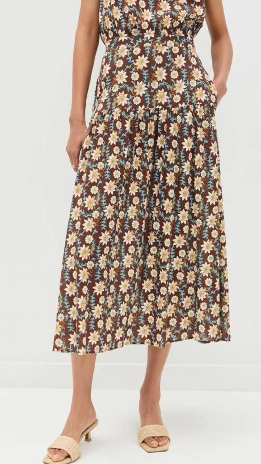 XIRENA Women's Viola Skirt - Stylish Floral Print A-Line Midi Skirt for Women